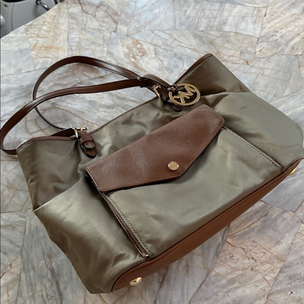 Michael Kors Metallic and Brown Shoulder Bag